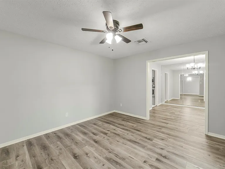 21323 Park Bluff Dr — Photo 9