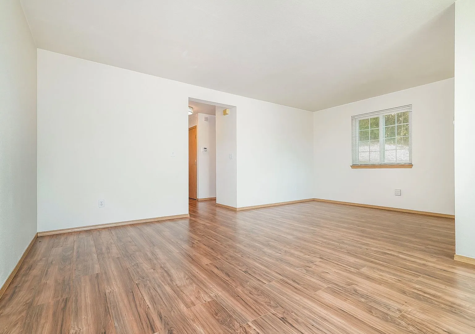 Beautifully Remodeled Seattle Home Near I-5 & Light Rail — Photo 2