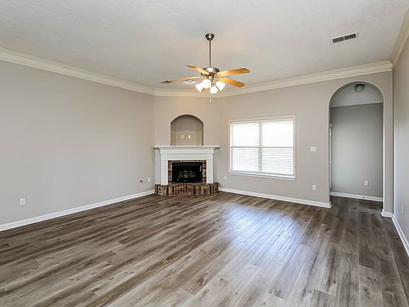 4th image of 4187 Destin Dr