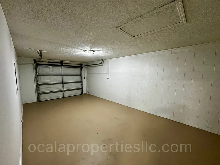 3380 NE 44th Pl — Photo 33