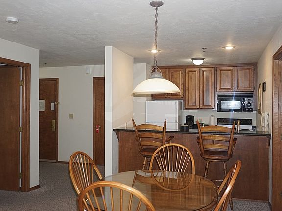 4th image of 50 W Larch St Unit 101
