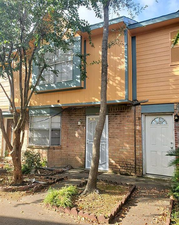 1st image of 13449 Castilian Dr