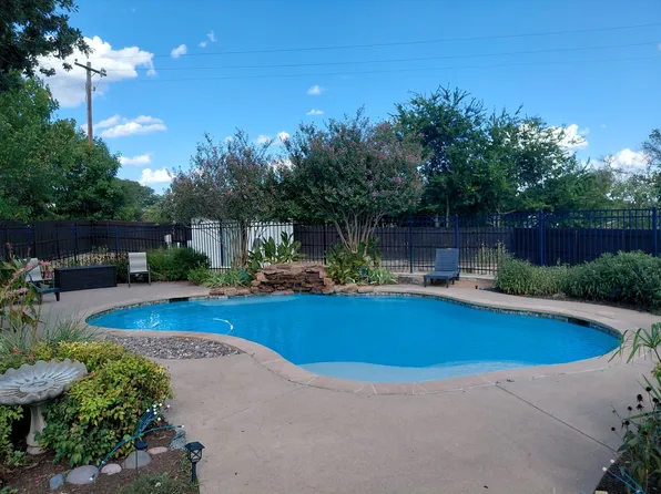 1846 Sandpiper Dr, Weatherford, TX 76088