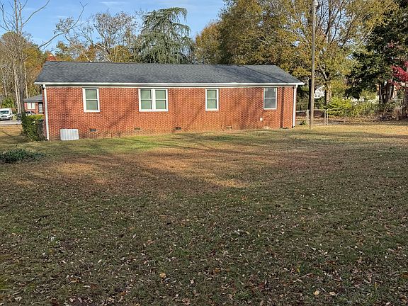3rd image of 1 S Gaywood Dr