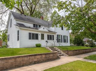 32 11th St NW, Rochester, MN 55901