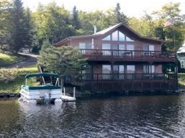 17 Rising Sun Rd, Stewartstown, NH 03576