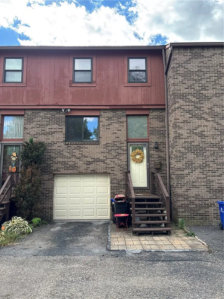 3 bed, 1.5 bath, 1134 sqft, $1,650 — Photo 1