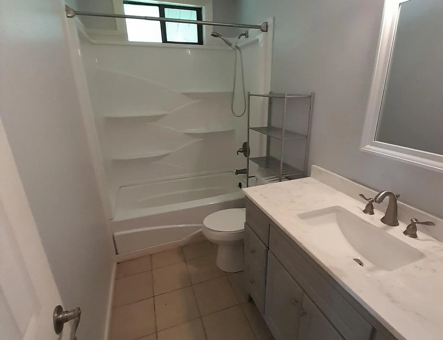 2 bed, 1.5 bath, $1,800 — Photo 4