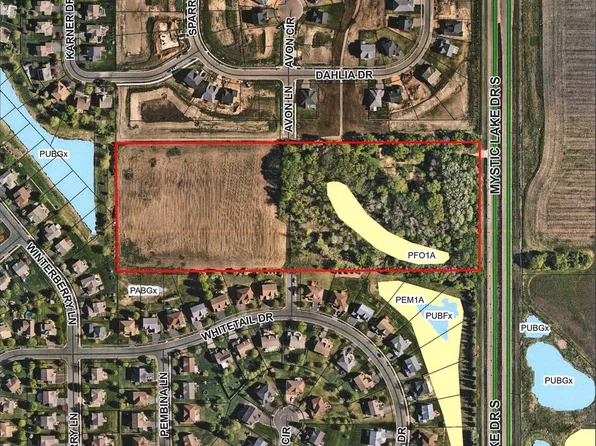 2036 Mystic Lake Dr S, Shakopee, MN 55379