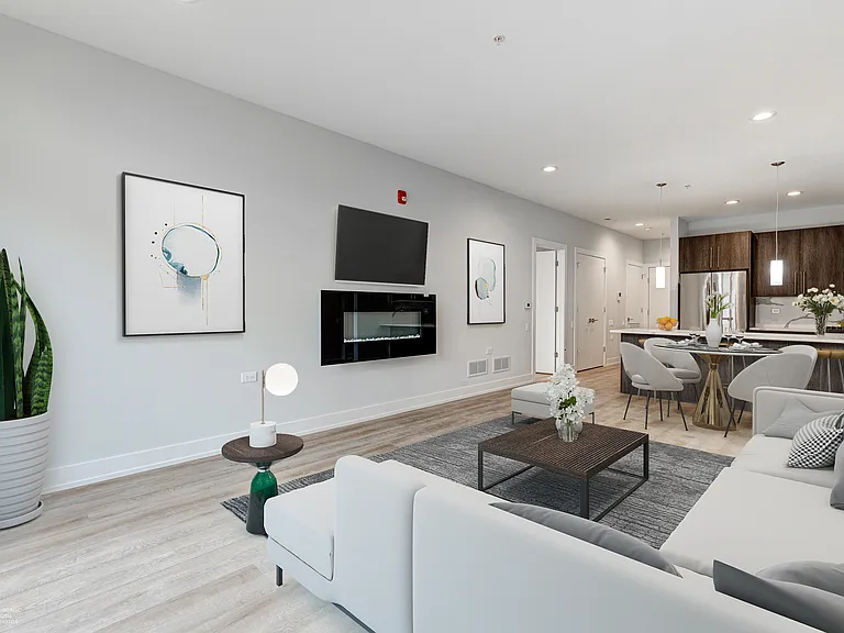 2813 W Belmont Ave #304 — Photo 5