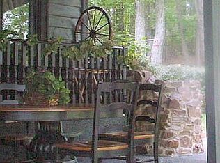 459 Loray Farm Rd, Dallas, NC 28034