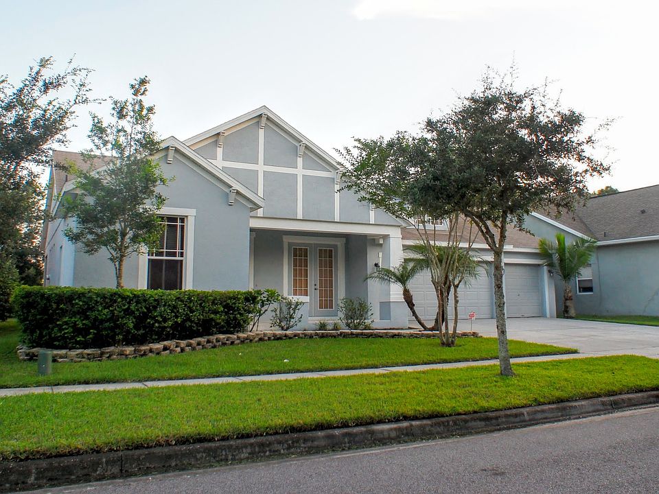 LUXURY 4 BED/3 BATHS WITH 3-CAR GARAGE