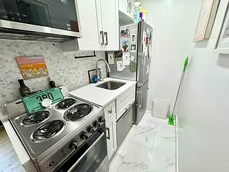 Rented by J PRESTON AND ASSOCIATES INC