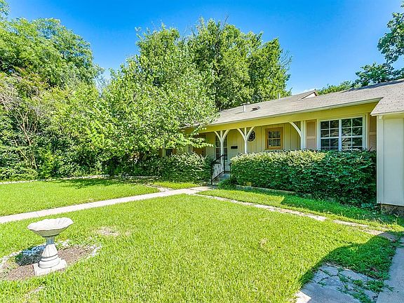 2nd image of 3549 Suffolk Dr