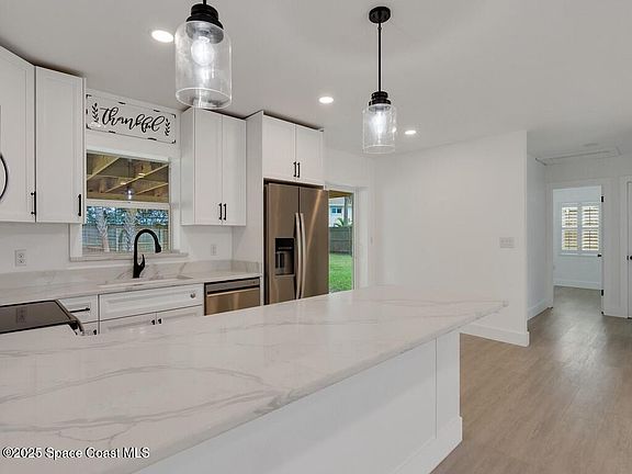 2nd image of 446 Coral Dr