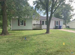 1827 W 3rd St, Sedalia, MO 65301
