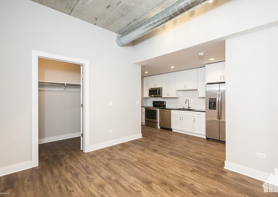 1st image of 3835 N Broadway St #1126