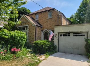 1617 S 12th St, Manitowoc, WI 54220