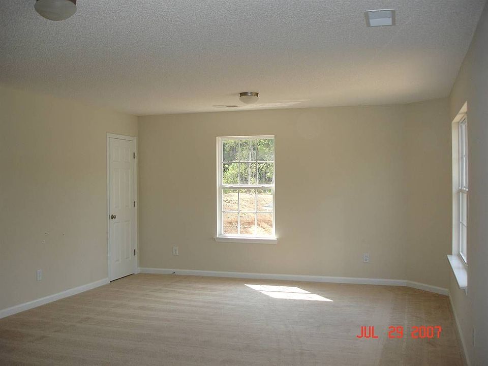 2nd image of 29 Kitfox Ct