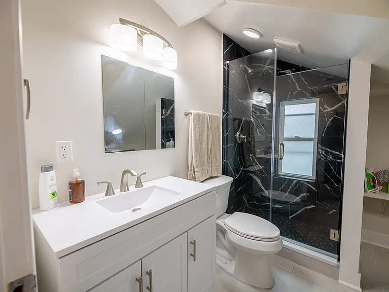 1510 Barrs St #2-A — Photo 3