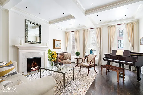 Sold by Sotheby's International Realty | media 1