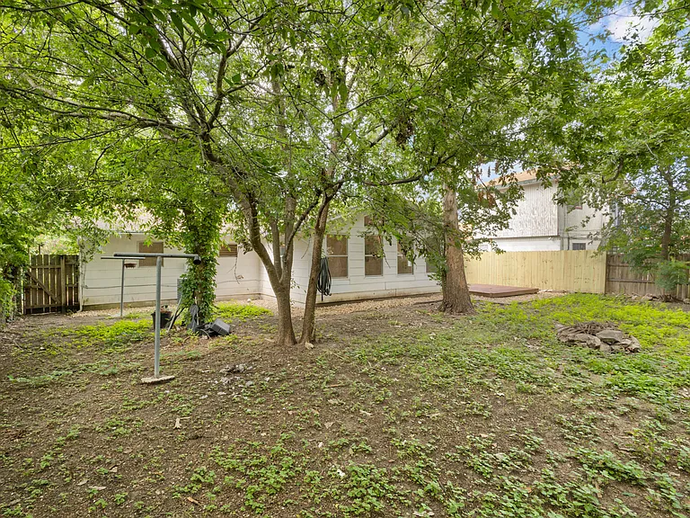 407 Cicero Dr — Photo 21