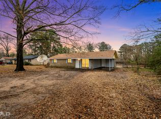 150 S Eberle St, Waskom, TX 75692