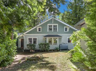 9840 NE 139th St, Kirkland, WA 98034