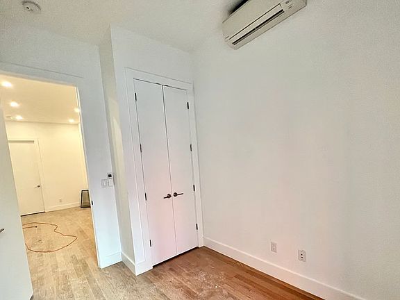 5th image of 435 Dekalb Ave #1L
