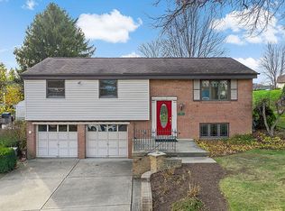 3023 Pitchfork Dr, Mc Kees Rocks, PA 15136