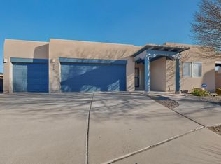 746 Loma Pinon Loop NE, Rio Rancho, NM 87144
