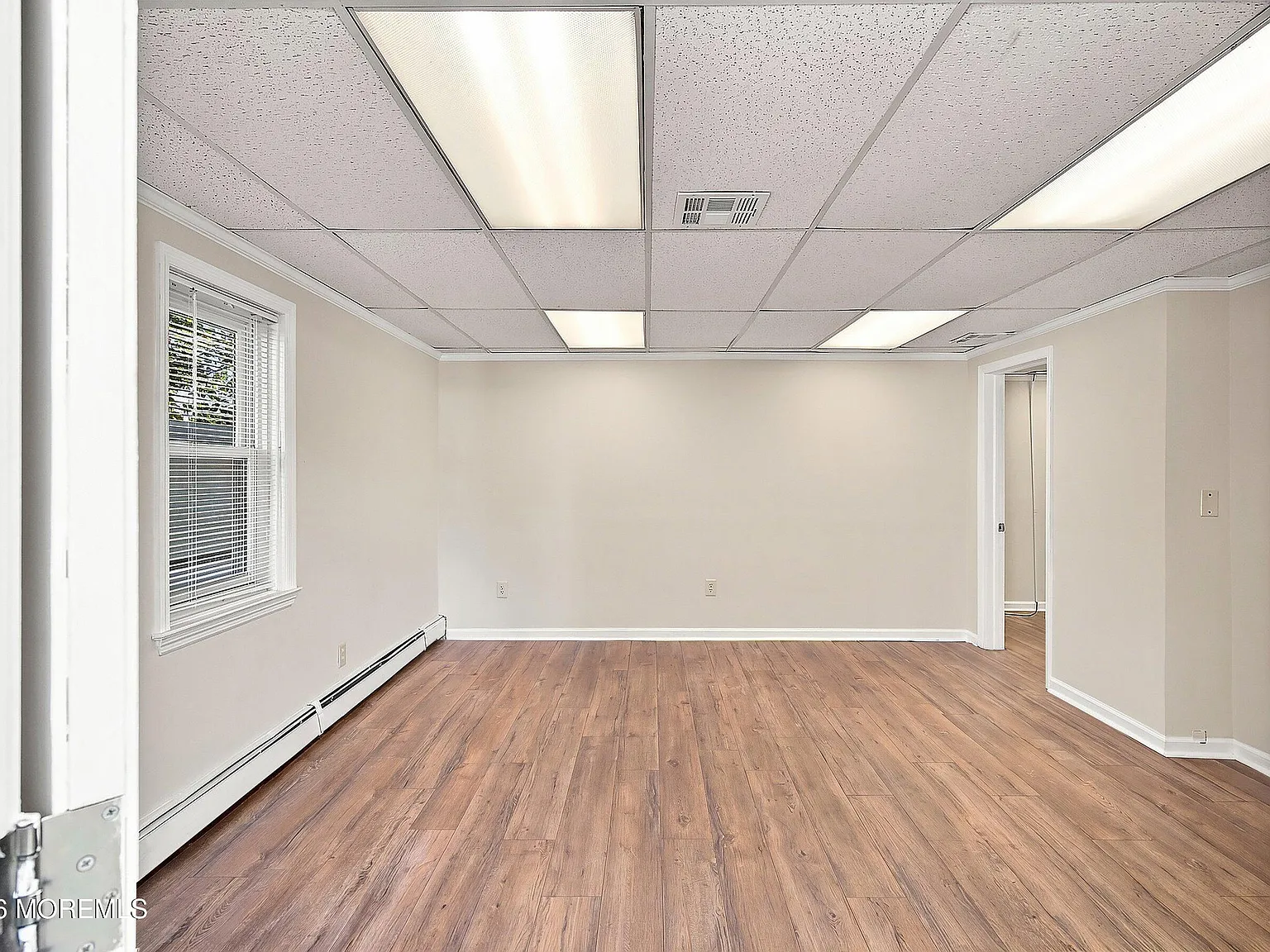 Studio, $900 — Photo 4