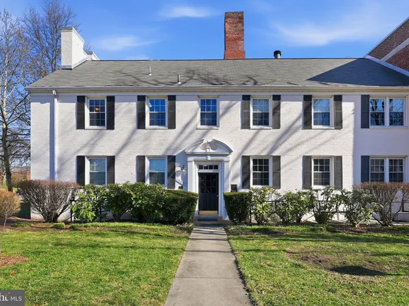 2900 13th Rd S APT 201, Arlington, VA 22204