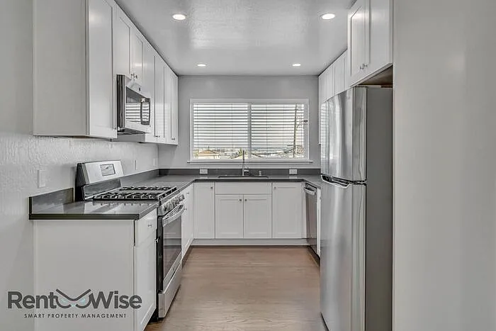 1600 5th Ave #2 — Photo 7