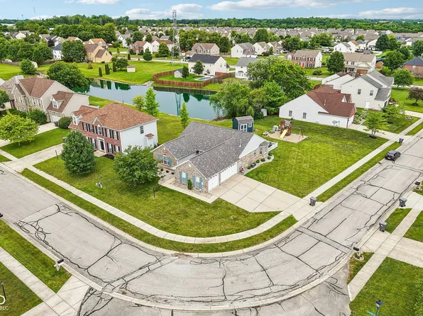 642 Crossfield Dr, Indianapolis, IN 46239