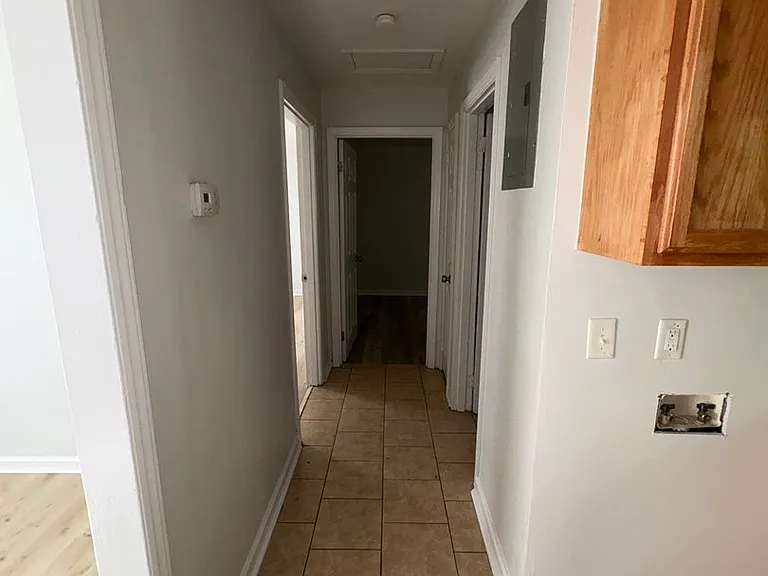 803 Oak St — Photo 9