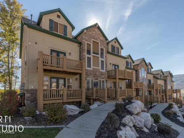 3524 N Fox Run Dr #905, Eden, UT 84310