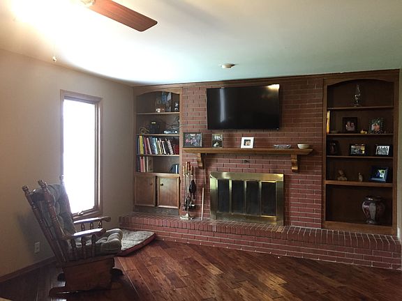 3rd image of 609 E 42nd Ave