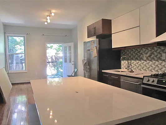 Rented by Bohemia Realty Group | media 15