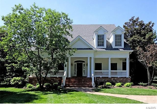 1st image of 8 Oakleigh Ln