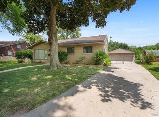 3171 Blaine St, Trenton, MI 48183