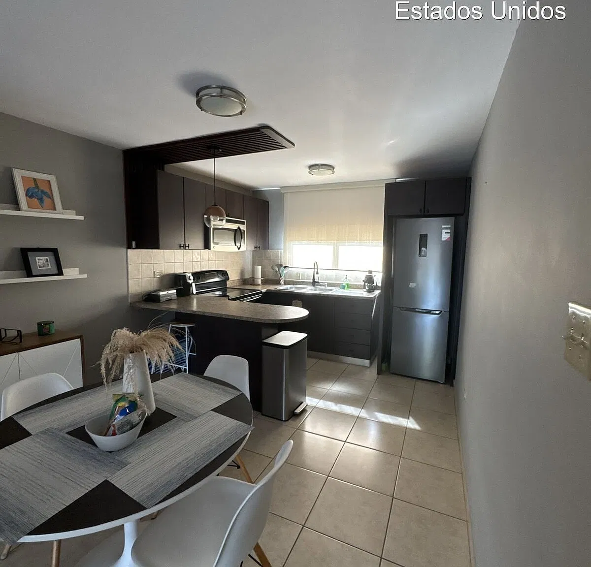 3 bed, 1133 sqft, $1,700 — Photo 2