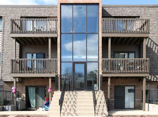 1440 Stonebridge Cir APT J6, Wheaton, IL 60189