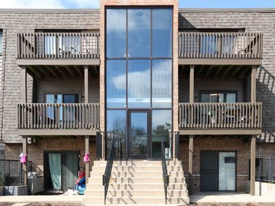 1440 Stonebridge Cir APT J6, Wheaton, IL, 60189