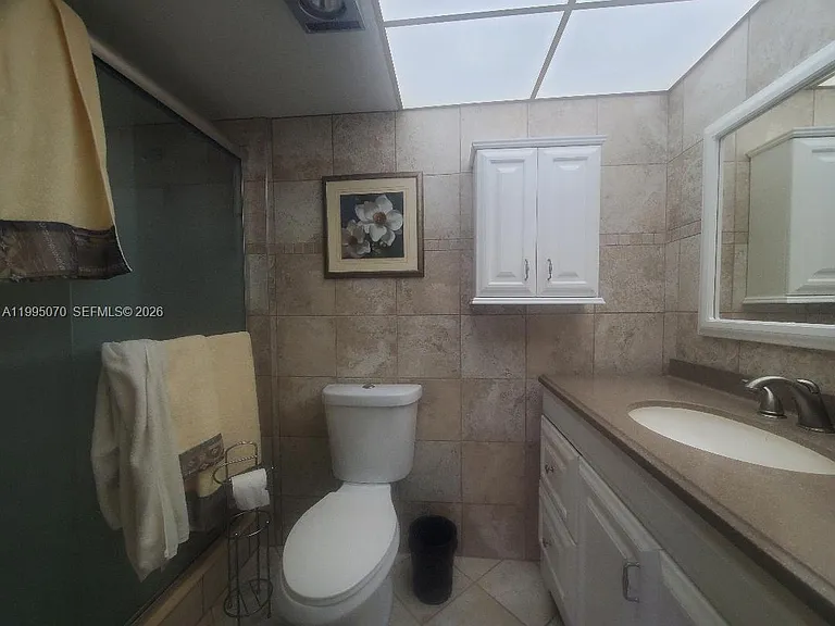 319 NE 14th Ave #207 — Photo 11