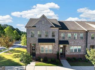 282 Commons Ave, Woodstock, GA 30188