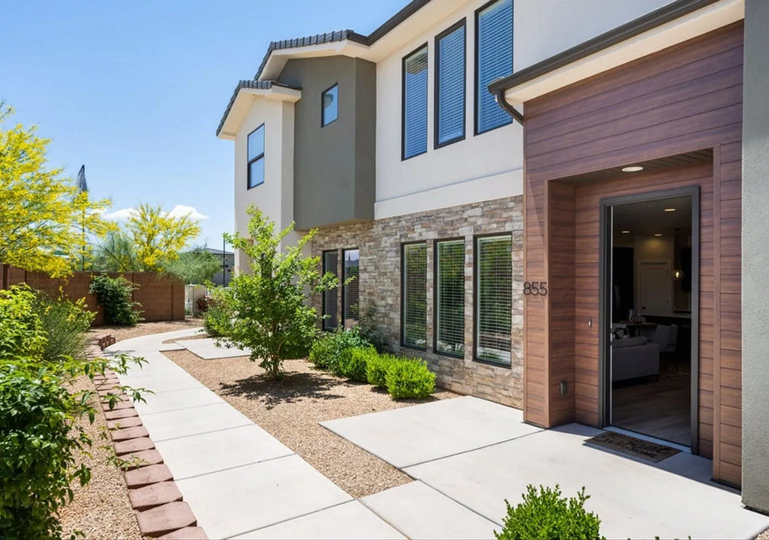Woodland Estates Townhome — Photo 2