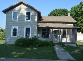 212 S State St, White Pigeon, MI