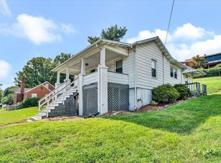 2258 King St NE, Roanoke, VA 24012