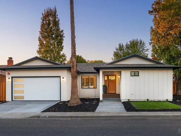 2053 Vista Lane, Petaluma, CA 94954